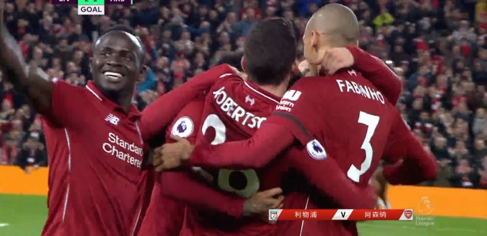 拉维亚开赛8分钟离场，球迷：他是我见过最易受伤的球员之一（拉维亚开场仅8分钟伤退，球迷无奈：堪称我见过最容易受伤的球员之一）