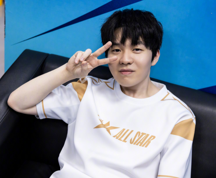 TYLOO全胜摘得ECL S48冠军头衔，中国双子星闪耀魔都携手晋级EPL S21！