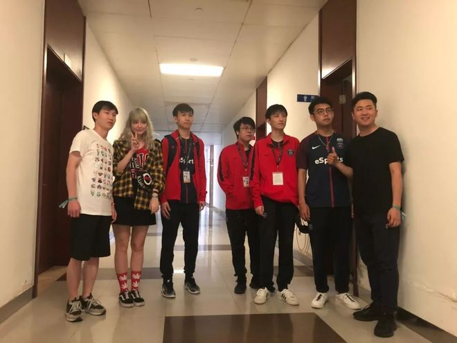 LPL夏季赛热门英雄：蝎子+豹女包揽上野，中单飞机